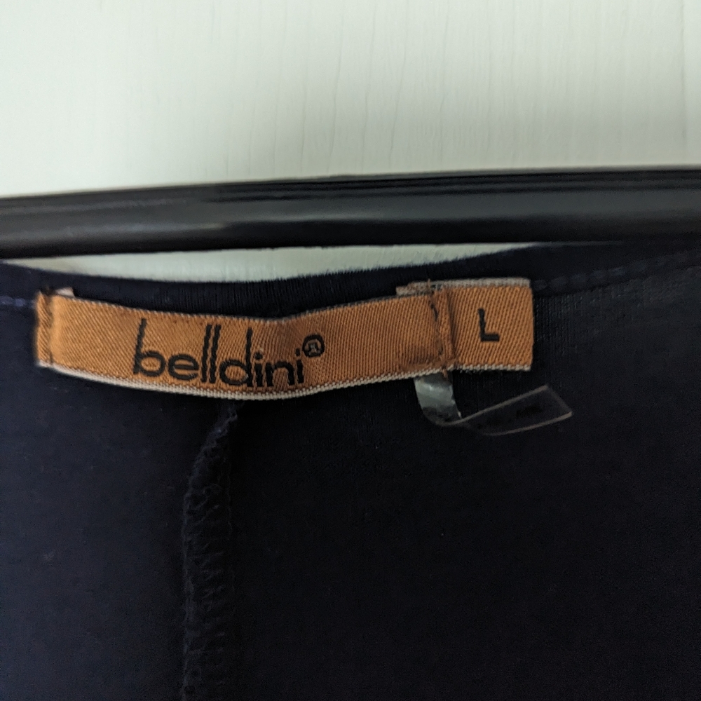 Belldini Top.  186 - Picture 2 of 3